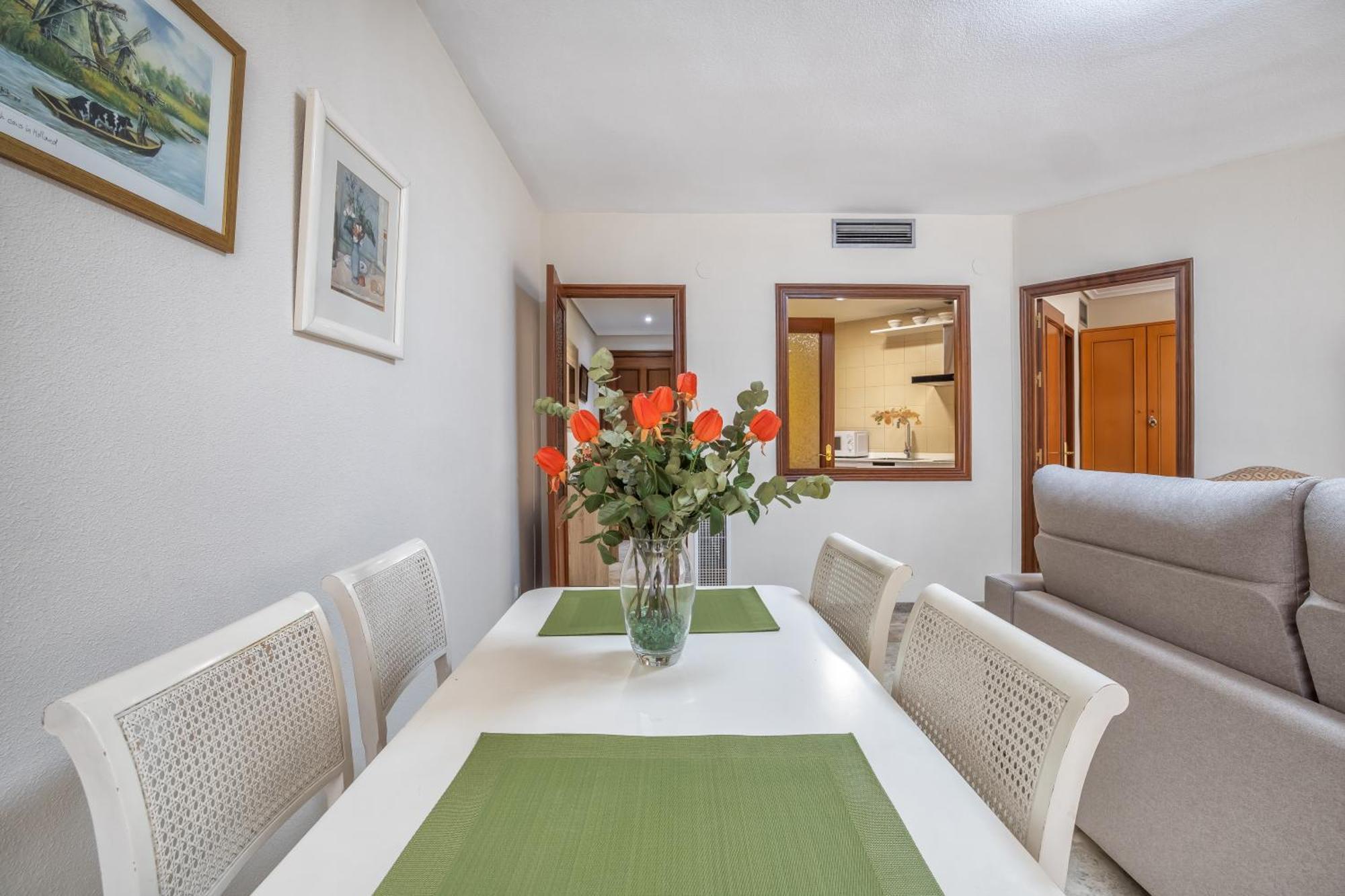 R & T Cordoba Center Apartamentos - Parking Luaran gambar