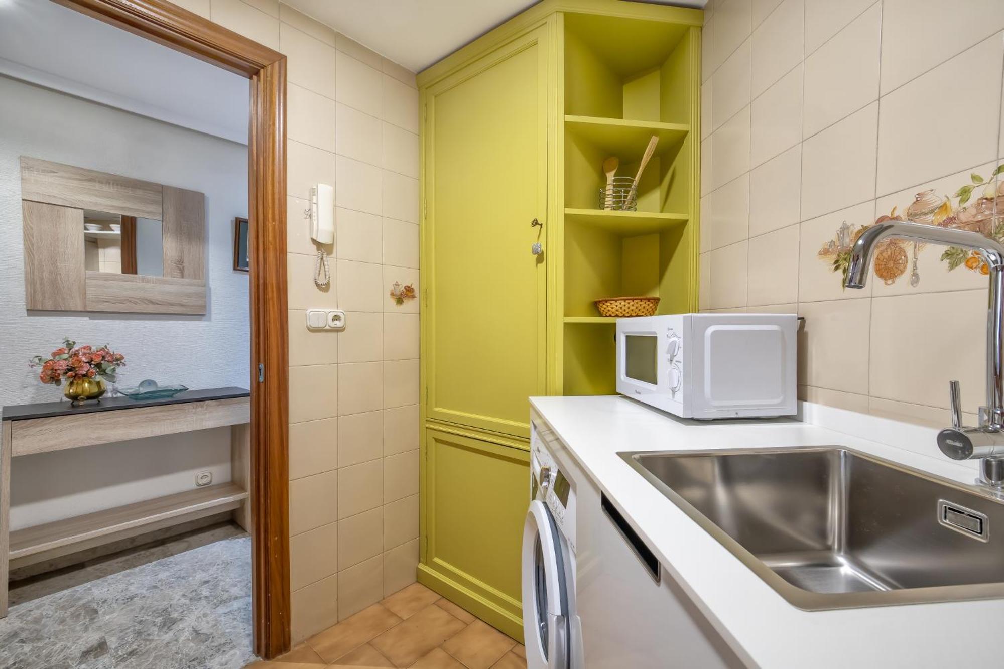 R & T Cordoba Center Apartamentos - Parking Luaran gambar